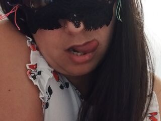 camgirl showing tits Peperoncinahot