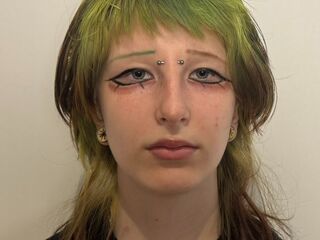 camslut video PiaBraden