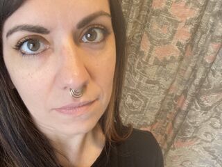 cybersex chat room PiercedGoddess