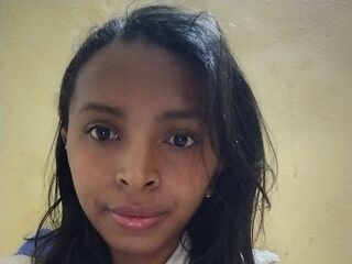 free video chat room RinahBrooks