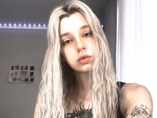 masturbating camgirl RoryCervenka