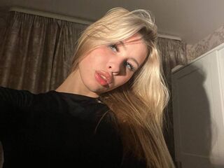 naughty cam bitch RowanBellamy
