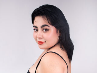 girl showing tits RoxanaElegance