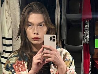 camgirl video chat RubyRedkis