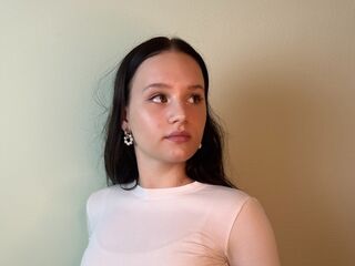 adult webcam chatroom SandiePlecker