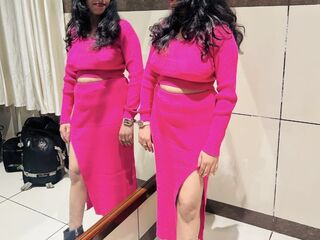 sex webcam chatroom SanyaGoyal