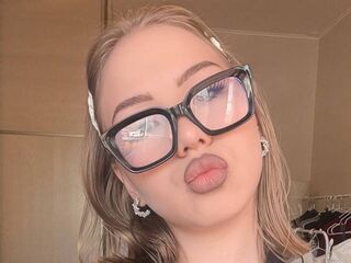 free web cam chat SaraBaier