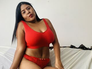 camgirl playing with sex toy SaraWilliams