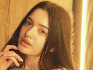 naked camgirl fingering pussy SavannahHoward