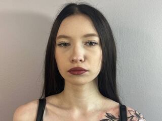 camslut topless SharmaineTye