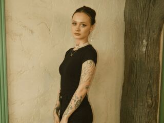 girl topless ShaunaGrimme