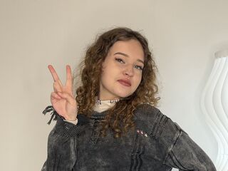 chat with cam SherikaMantony