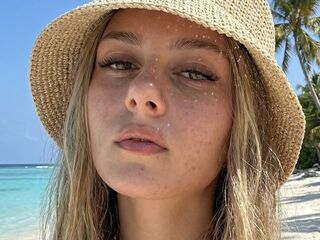 hot girl StefaniBrowyn