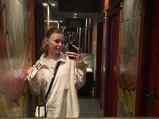 naked webcam girl picture ToriDanceer