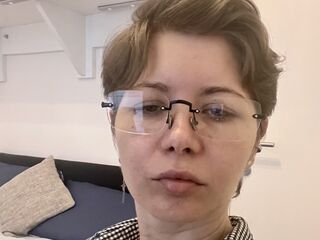 strip tease VelvetVenom