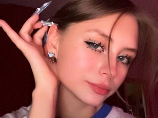 girl naked WaiSchoebel