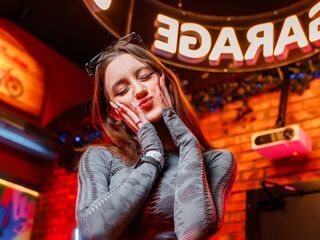 cam slut chat XeniaUsher