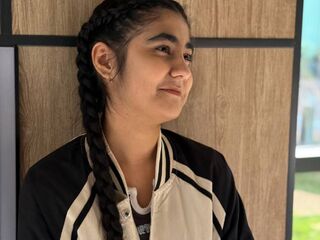 chat room live show YukoKlapper