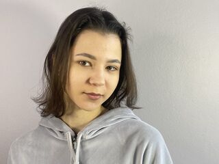 masturbating camgirl ZitaVictorero