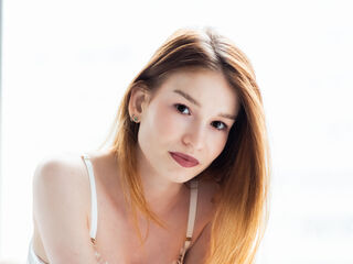 masturbating cam girl ZoeCao