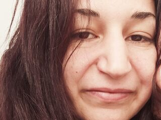 chat room live cam lucialovely